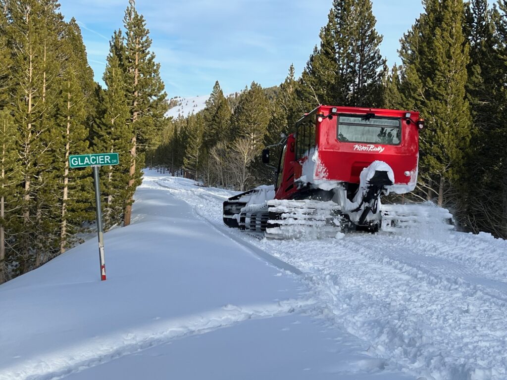 Sierra Snowcat grooming VLR by subdivision. March 3, 2026 Photo by Walt